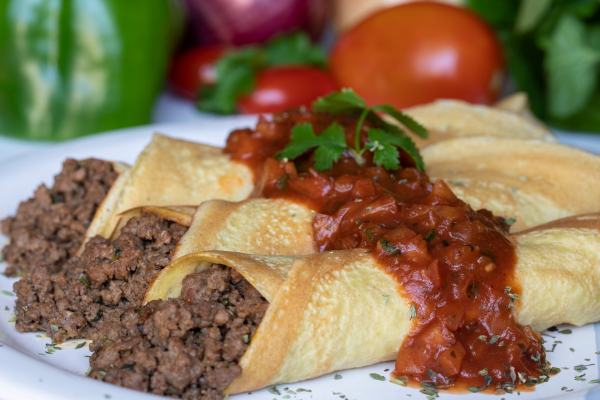 Panqueca de Carne: Massa, recheio, Enrolar e Assar.