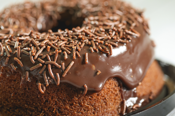 bolo de chocolate com brigadeiro