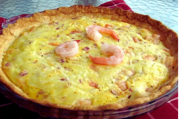 Quiche de Camarão: Uma explosão de sabor em cada garfada