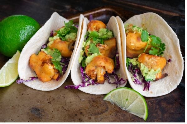 Tacos de Couve Flor com Molho de Iogurte. Faça Agora